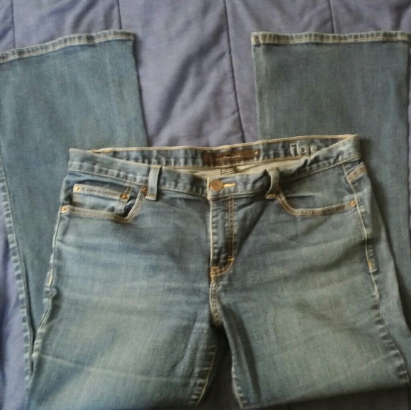 Calvin Klein Womens Flare Jean S14 - Picture 2 of 6